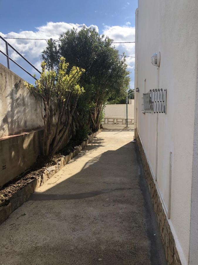 דירות Llança Planta Baixa Amb Jardi I Vistes Al Mar מראה חיצוני תמונה